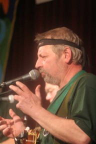 Josef Patera (Baron) - zpěv, mandolína, mandolínové banjo
