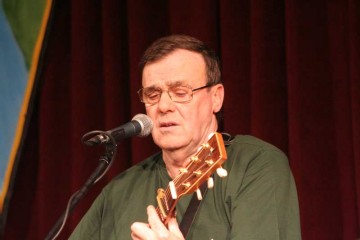 Honza Ferauenberg - zpěv, kytara